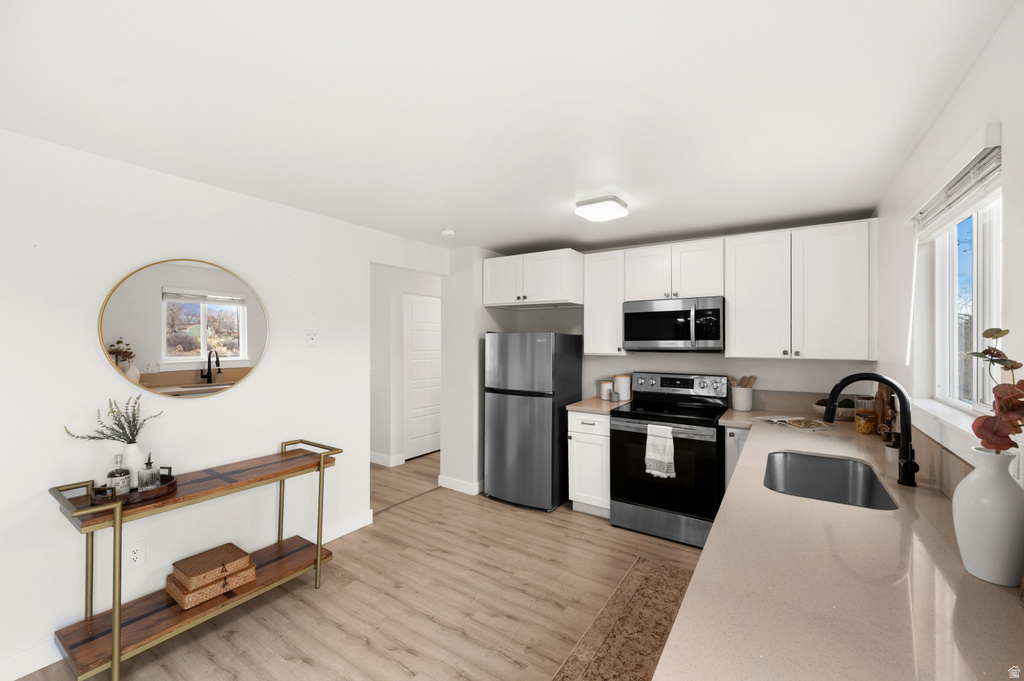 959 E VIOLET DR Sandy, UT 84094