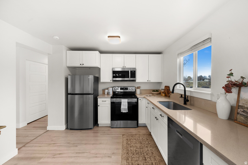 959 E VIOLET DR Sandy, UT 84094