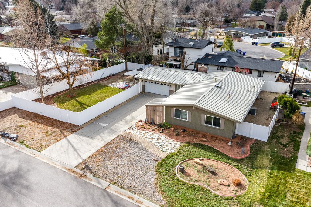 5088 S WOODMONT DR Holladay, UT 84117