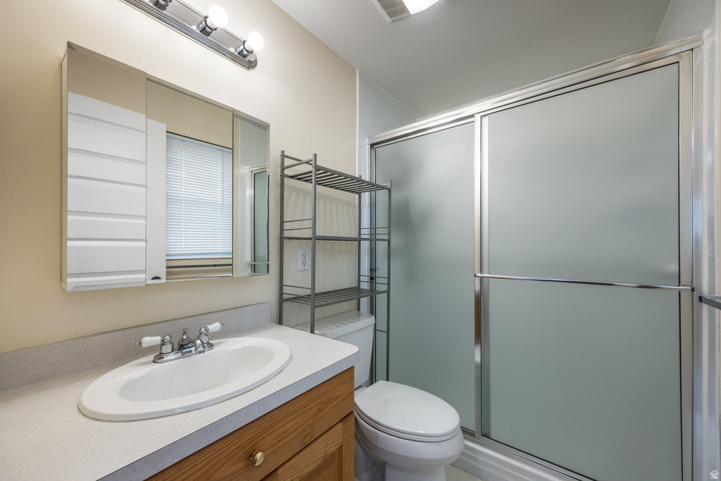 5088 S WOODMONT DR Holladay, UT 84117