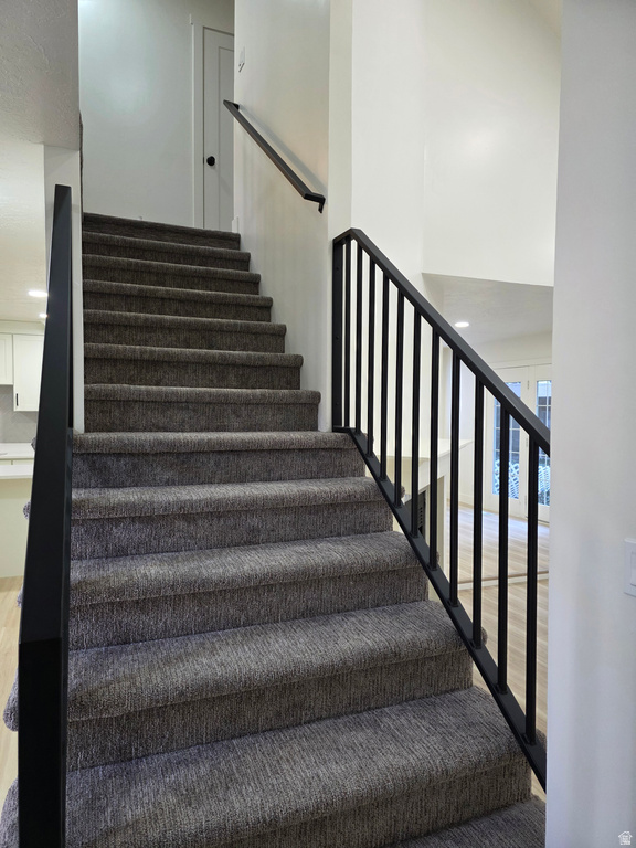 3566 E WASATCH HILLS LN Salt Lake City, UT 84121