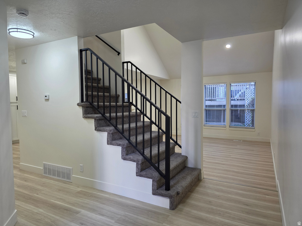 3566 E WASATCH HILLS LN Salt Lake City, UT 84121