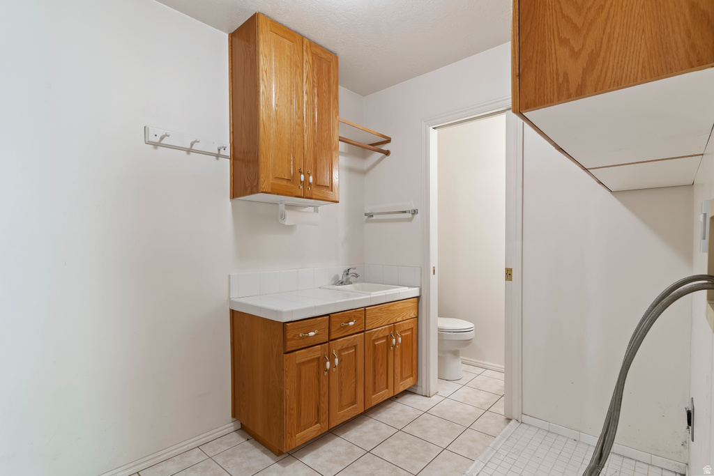 1762 E WHISPERING OAKS DR Ogden, UT 84403