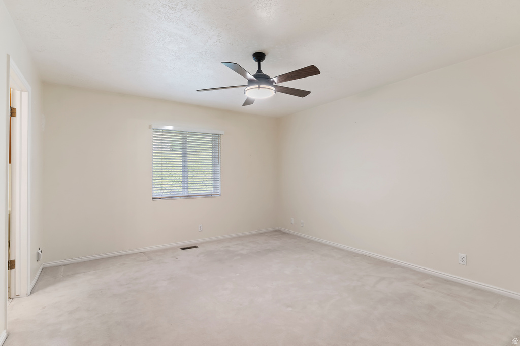 1762 E WHISPERING OAKS DR Ogden, UT 84403