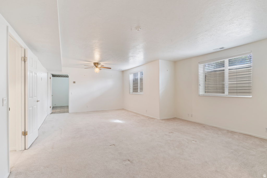 1762 E WHISPERING OAKS DR Ogden, UT 84403