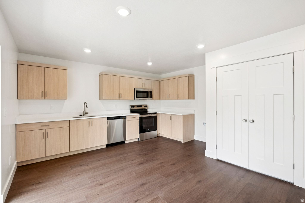 1615 N ANGEL ST Layton, UT 84041