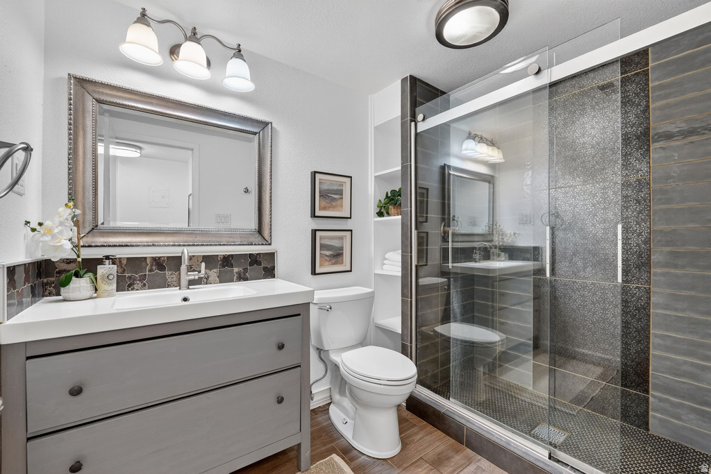 5325 S 580 E #B Murray, UT 84107