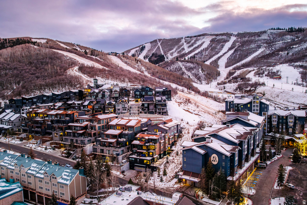 1293 LOWELL AVE #A403 Park City, UT 84060