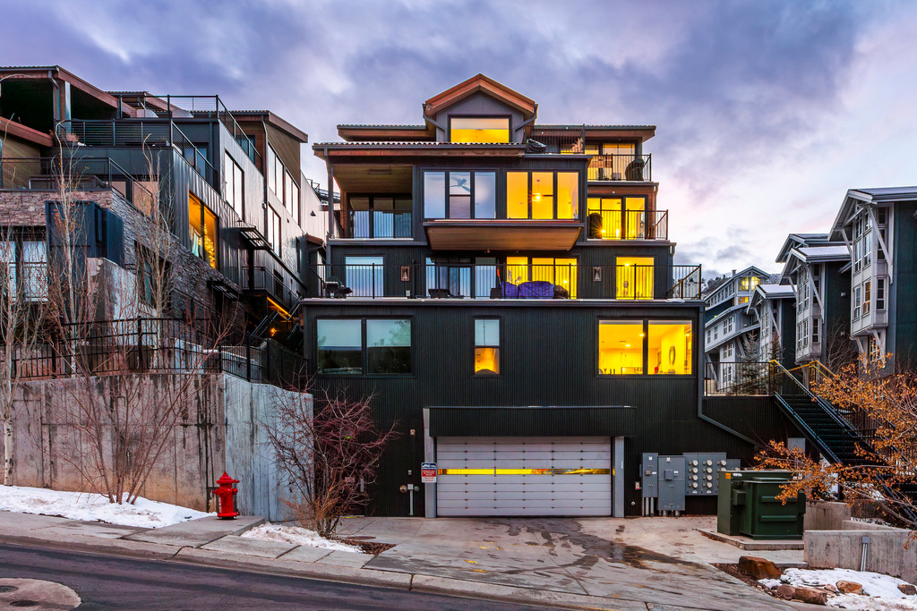 1293 LOWELL AVE #A403 Park City, UT 84060