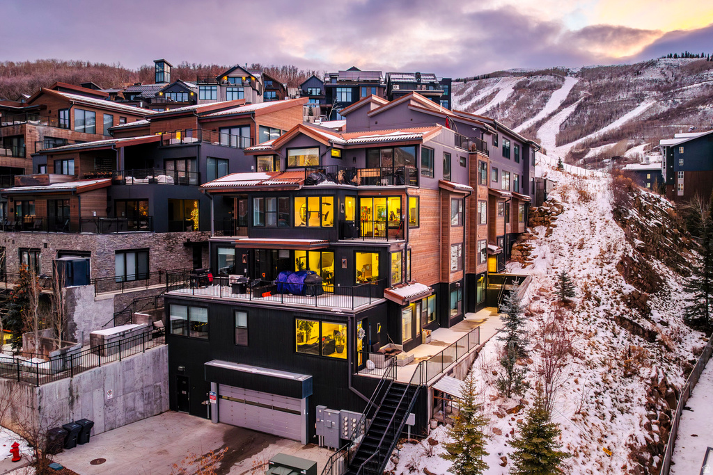 1293 LOWELL AVE #A403 Park City, UT 84060