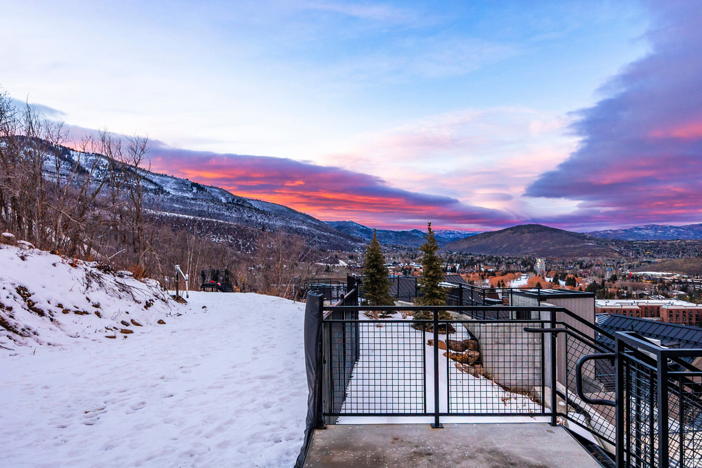 1293 LOWELL AVE #A403 Park City, UT 84060