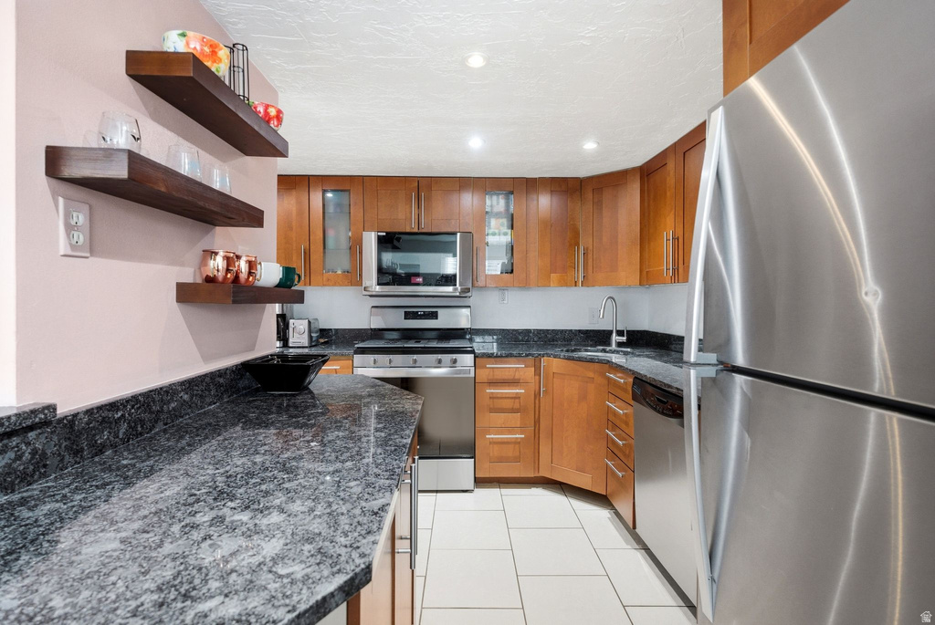 2220 E MURRAY HOLLADAY RD #101 Holladay, UT 84117