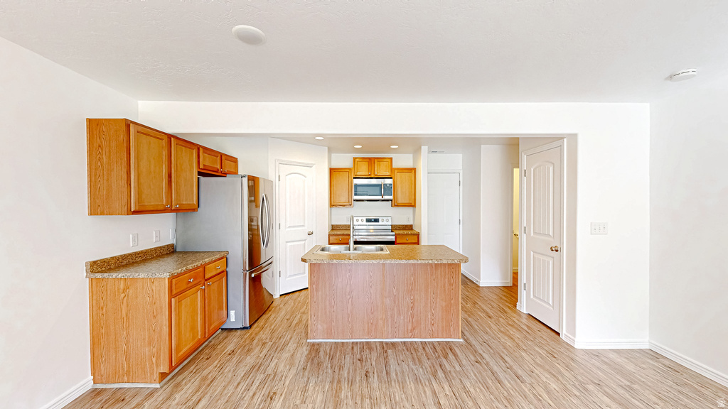 1228 N CATTAIL DR Spanish Fork, UT 84660