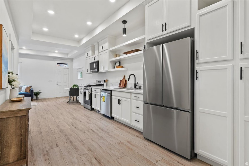 249 S GLENDALE ST Salt Lake City, UT 84104