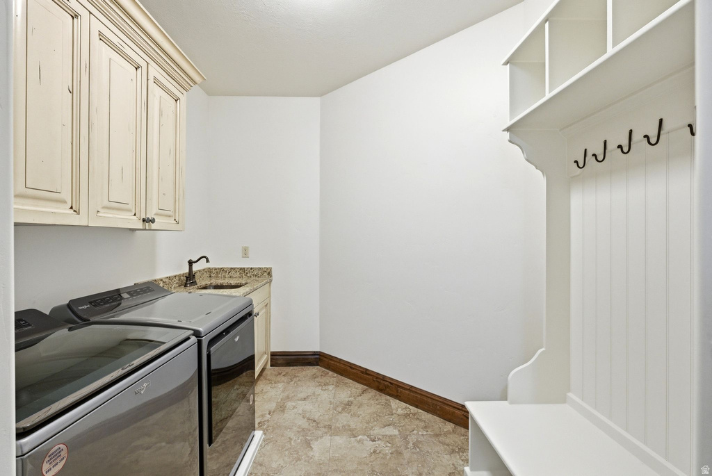 5997 ROUNDUP CT Mountain Green, UT 84050