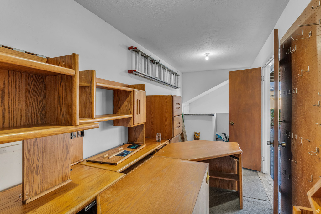 2242 E KENSINGTON AVE Salt Lake City, UT 84108