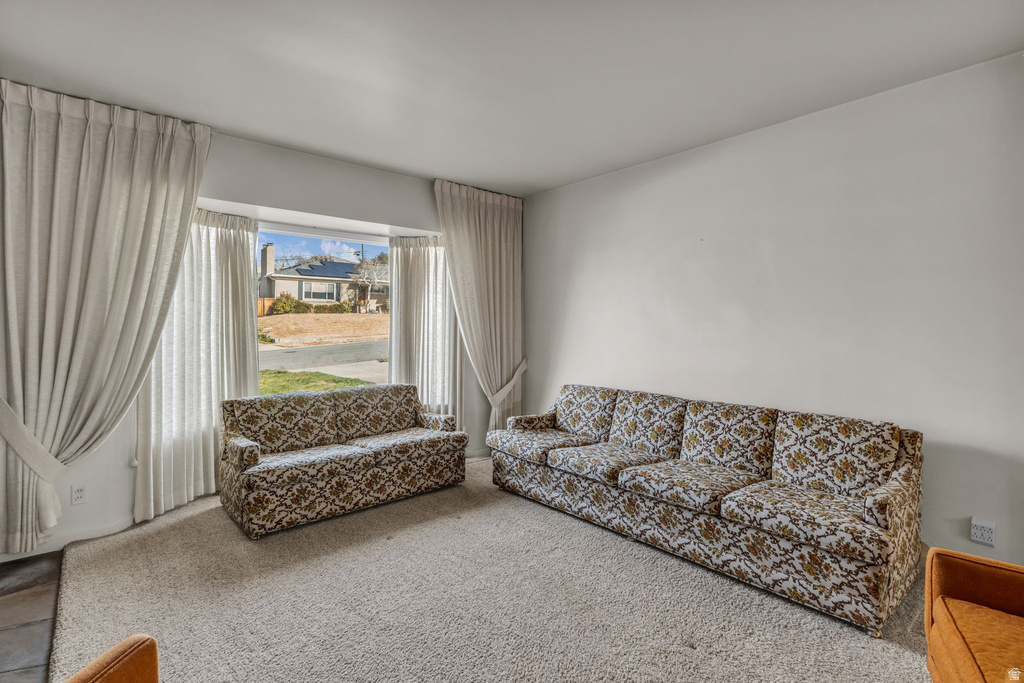 2242 E KENSINGTON AVE Salt Lake City, UT 84108