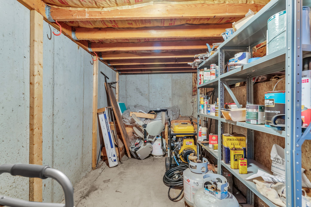 2242 E KENSINGTON AVE Salt Lake City, UT 84108