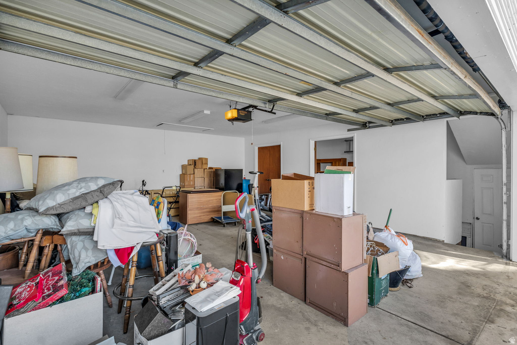 2242 E KENSINGTON AVE Salt Lake City, UT 84108