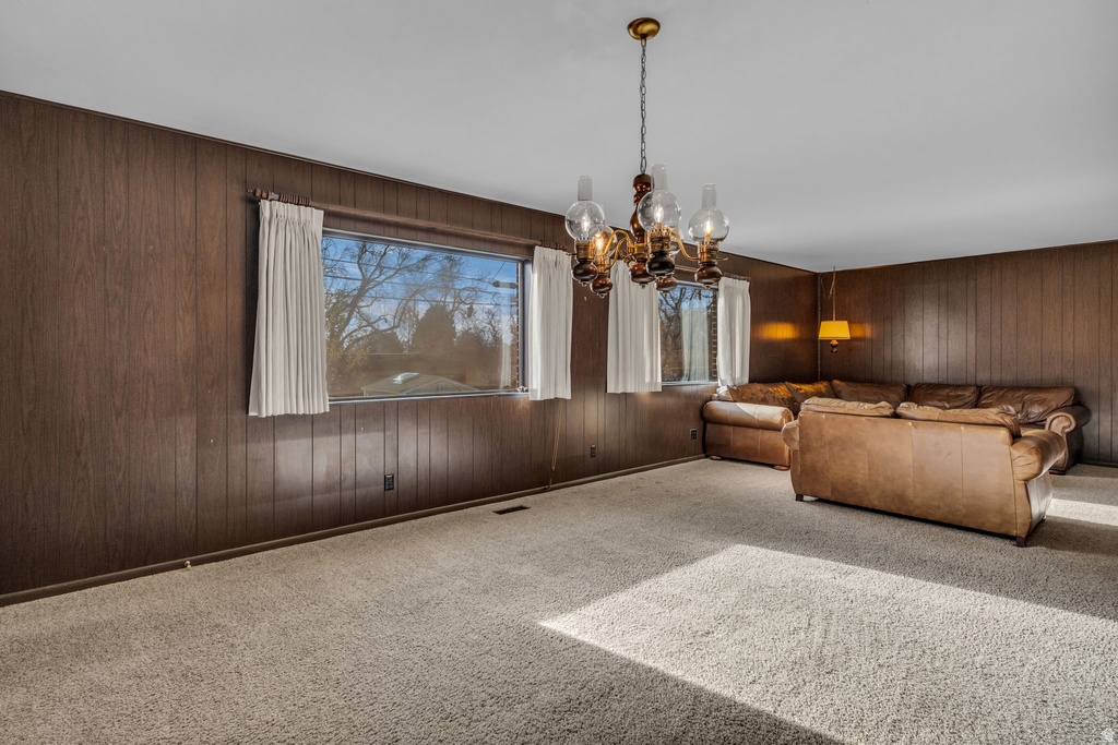 2242 E KENSINGTON AVE Salt Lake City, UT 84108