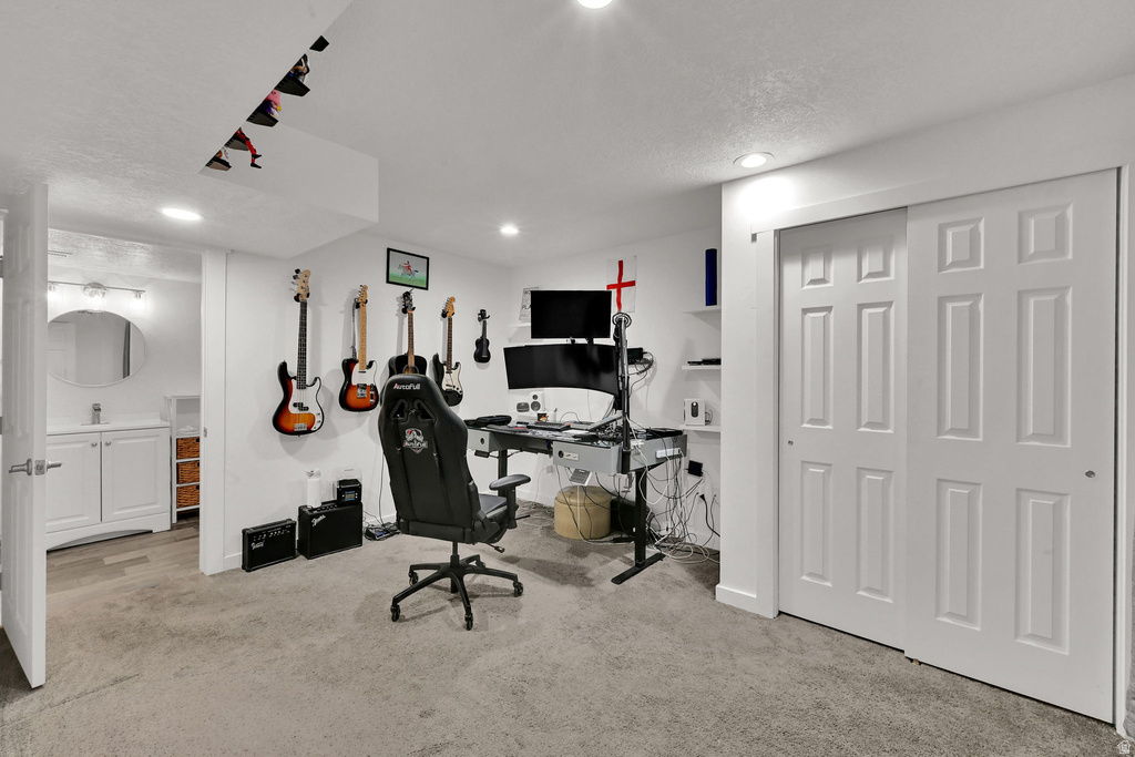 1247 E 300 N Layton, UT 84040