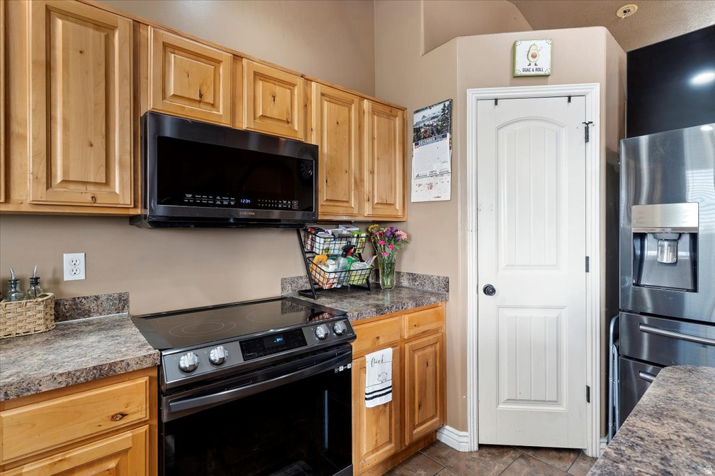 5999 S 3200 W Roy, UT 84067
