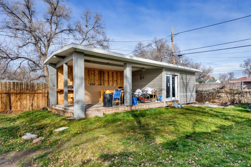 1115 S GLENDALE DR Salt Lake City, UT 84104