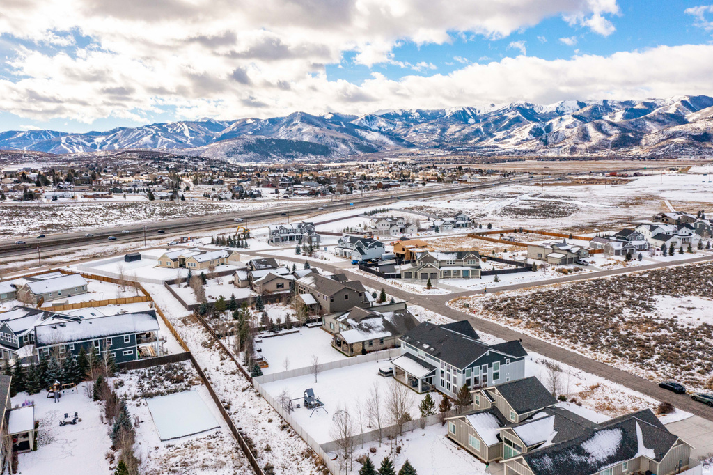 6880 N GREENFIELD DR Park City, UT 84098