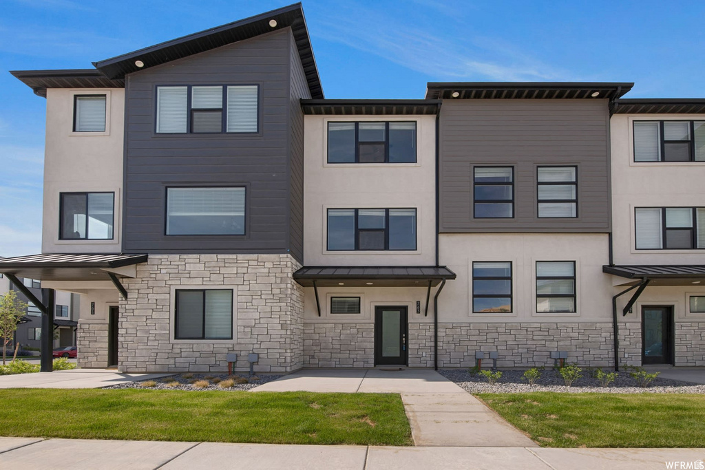 763 W BRONZE LEAF RD American Fork, UT 84003