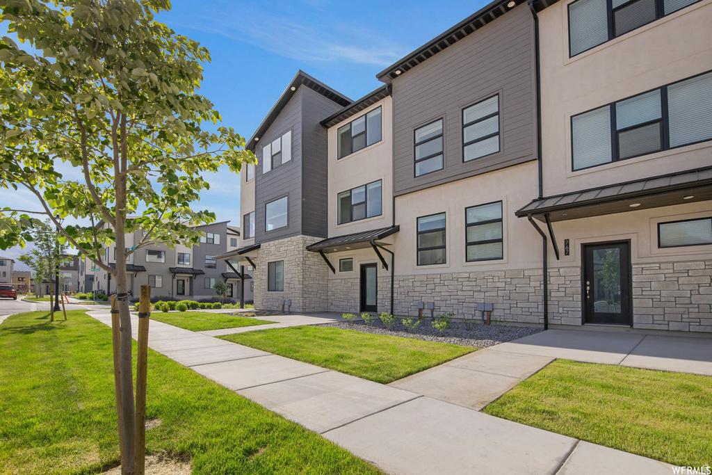 763 W BRONZE LEAF RD American Fork, UT 84003