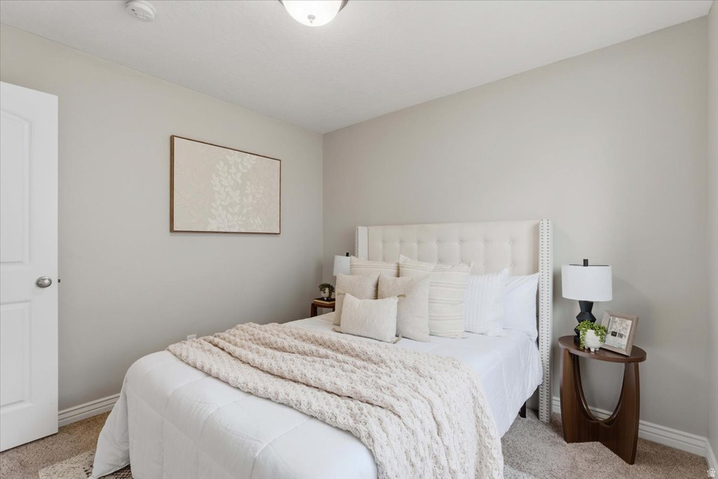 4732 S WEST PARK DR Roy, UT 84067