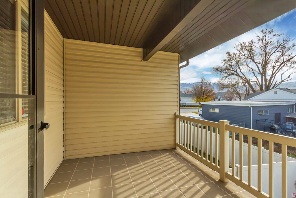 215 LYMAN LN Bountiful, UT 84010