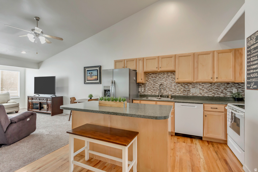 215 LYMAN LN Bountiful, UT 84010