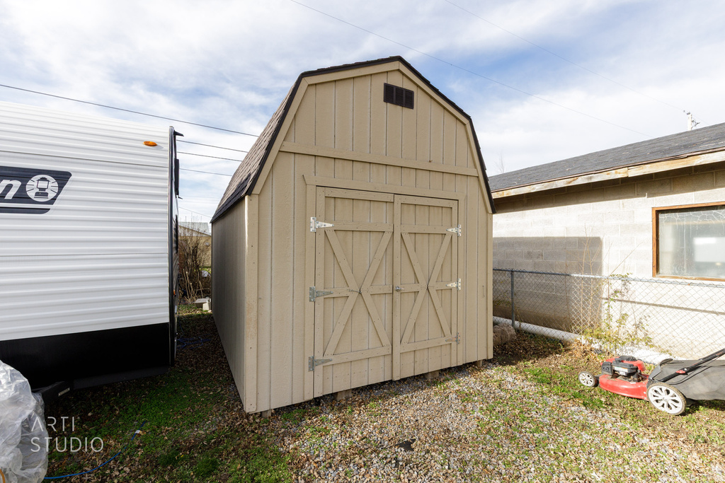 110 MILL RD Layton, UT 84041