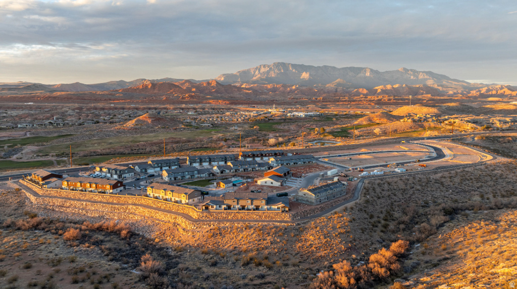 3989 E RAZOR DR #119 Washington, UT 84780