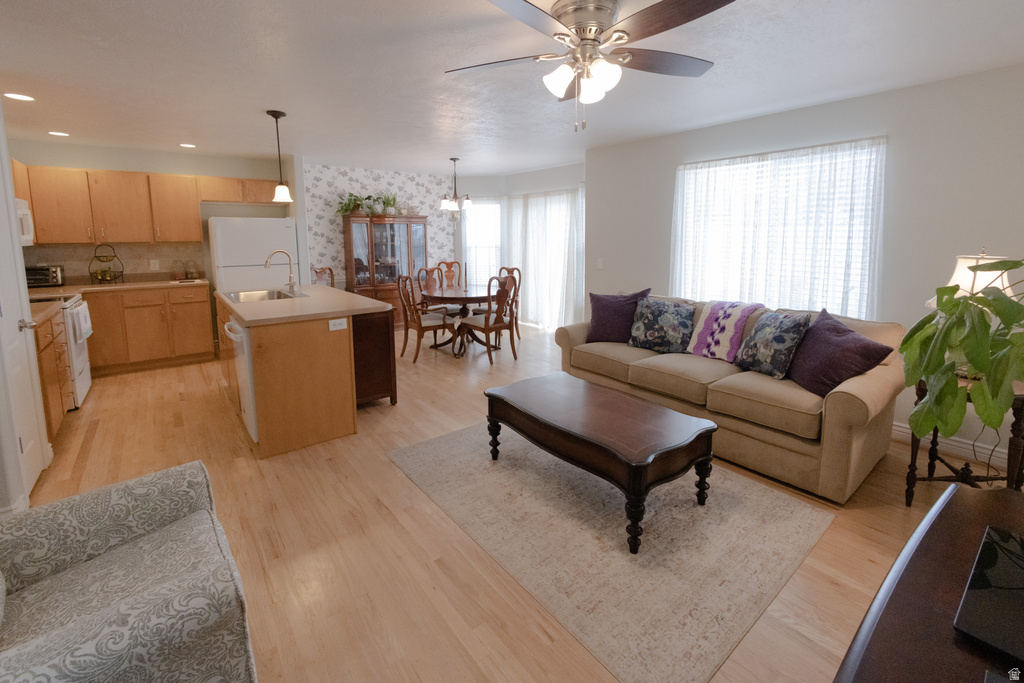 8058 S LISMORE LN West Jordan, UT 84088