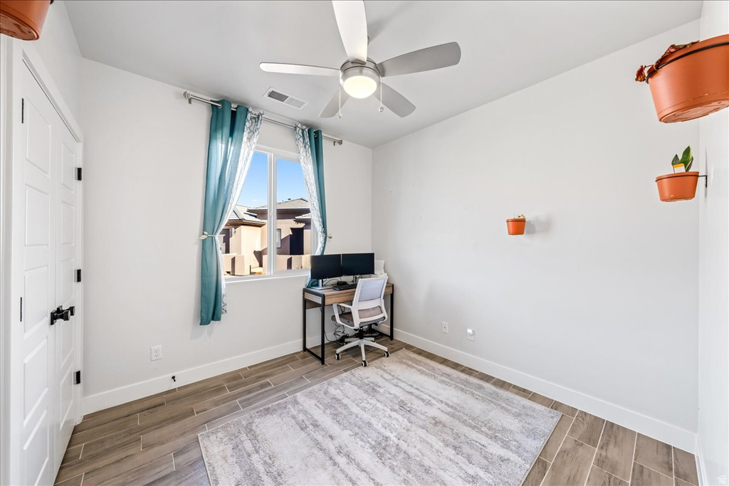 2210 N MONTAGNA ST Washington, UT 84780