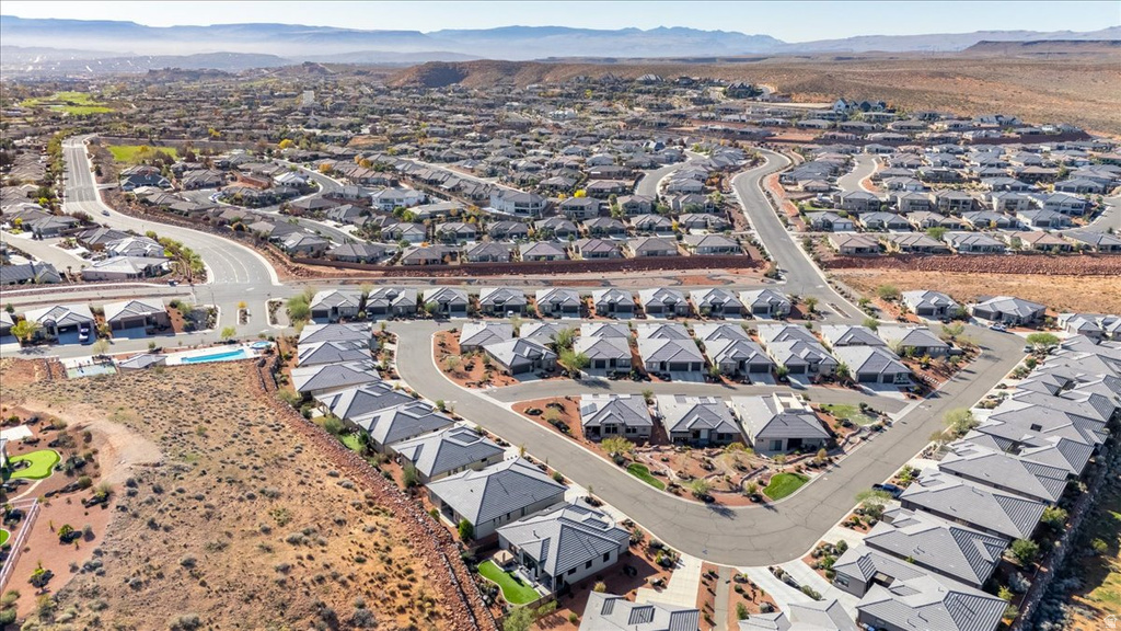 2210 N MONTAGNA ST Washington, UT 84780