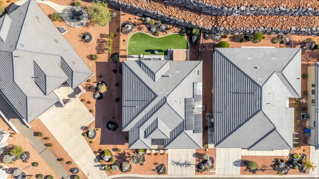 2210 N MONTAGNA ST Washington, UT 84780