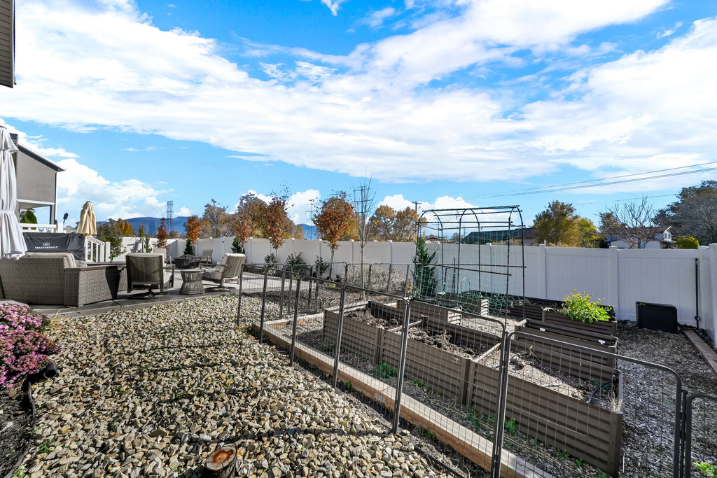 1341 W 650 S Syracuse, UT 84075