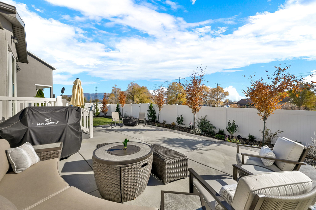 1341 W 650 S Syracuse, UT 84075