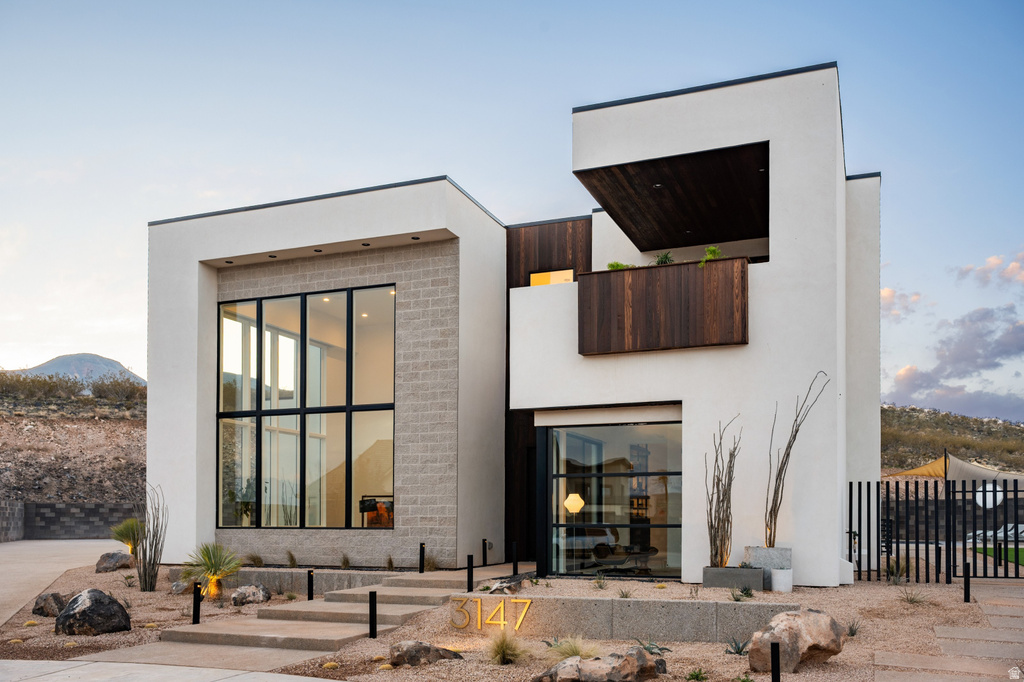 3147 S Mesa Verde Cir