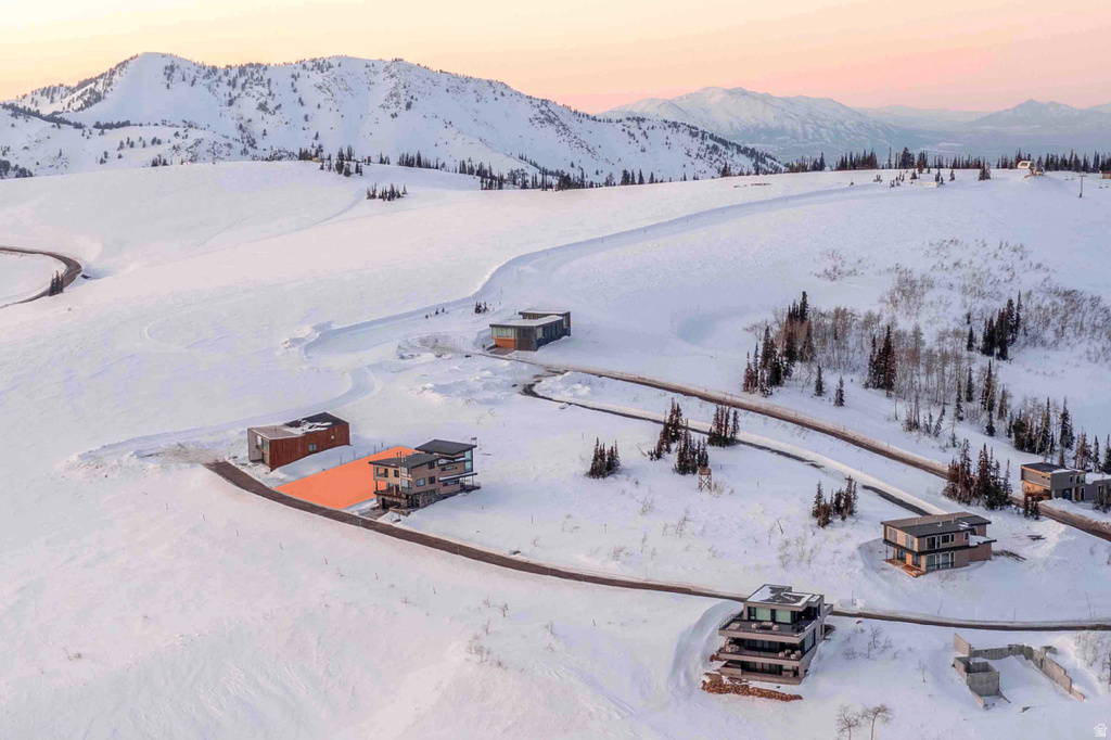 8514 E OVERLOOK DR Eden, UT 84310