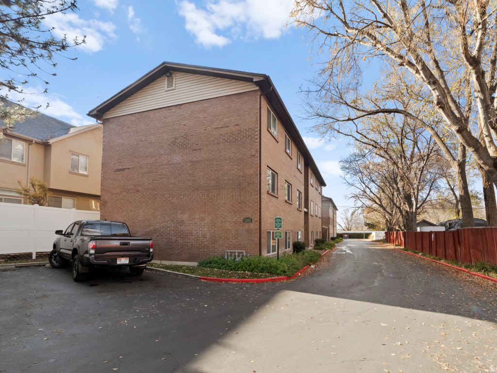 3206 S 300 E #22 Salt Lake City, UT 84115