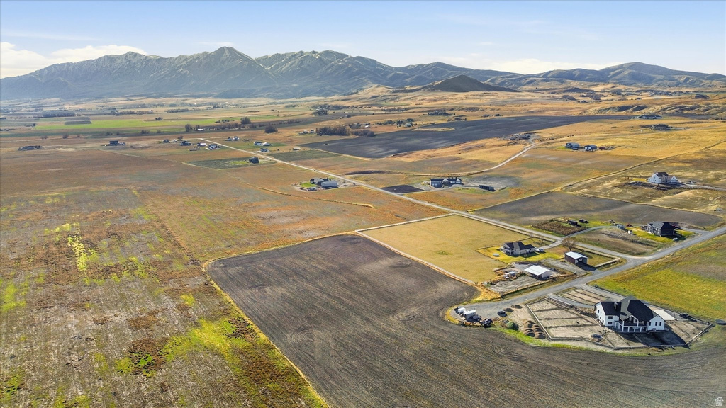 6670 W 2700 N Petersboro, UT 84325