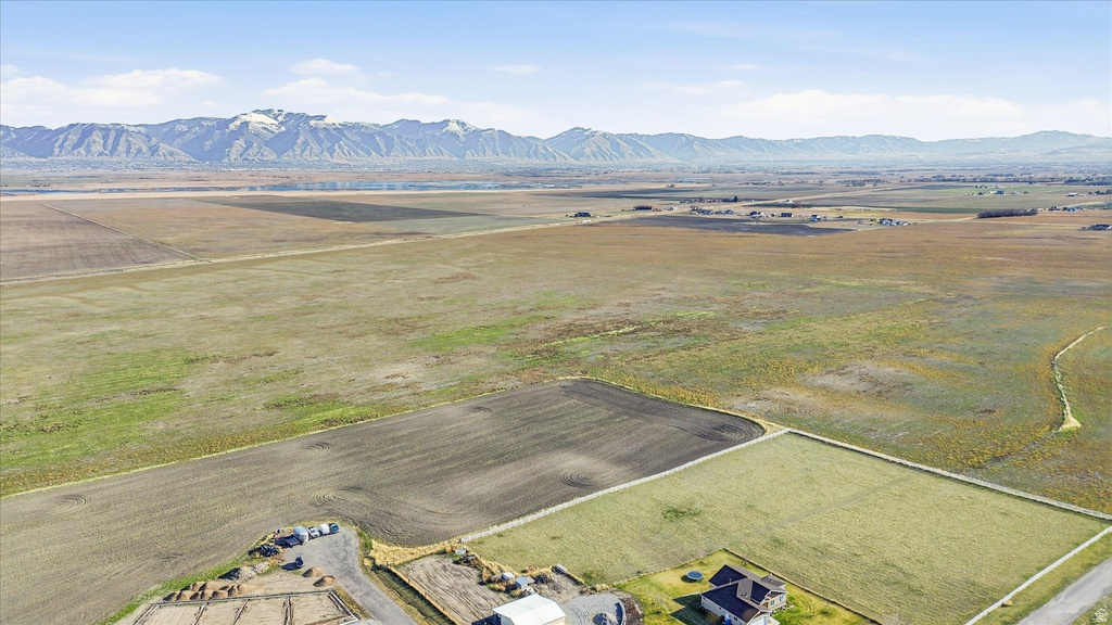 6670 W 2700 N Petersboro, UT 84325