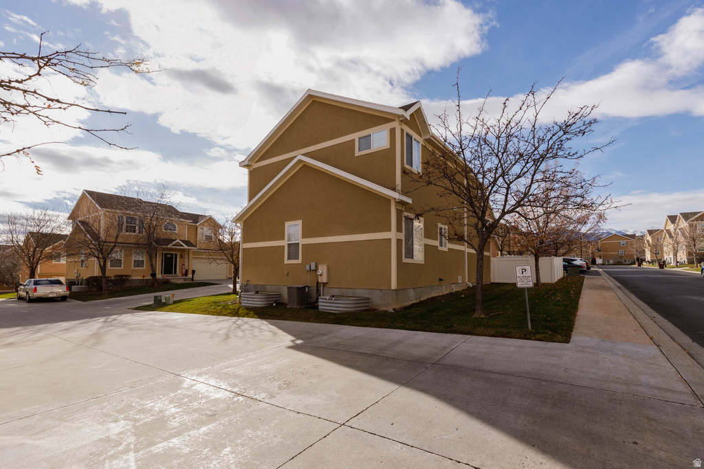 6787 W GREVILLEA LN West Jordan, UT 84081