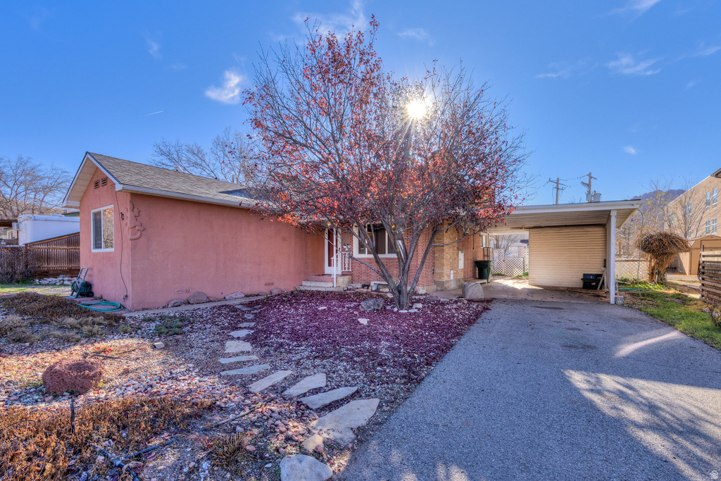 72 E 200 N Moab, UT 84532