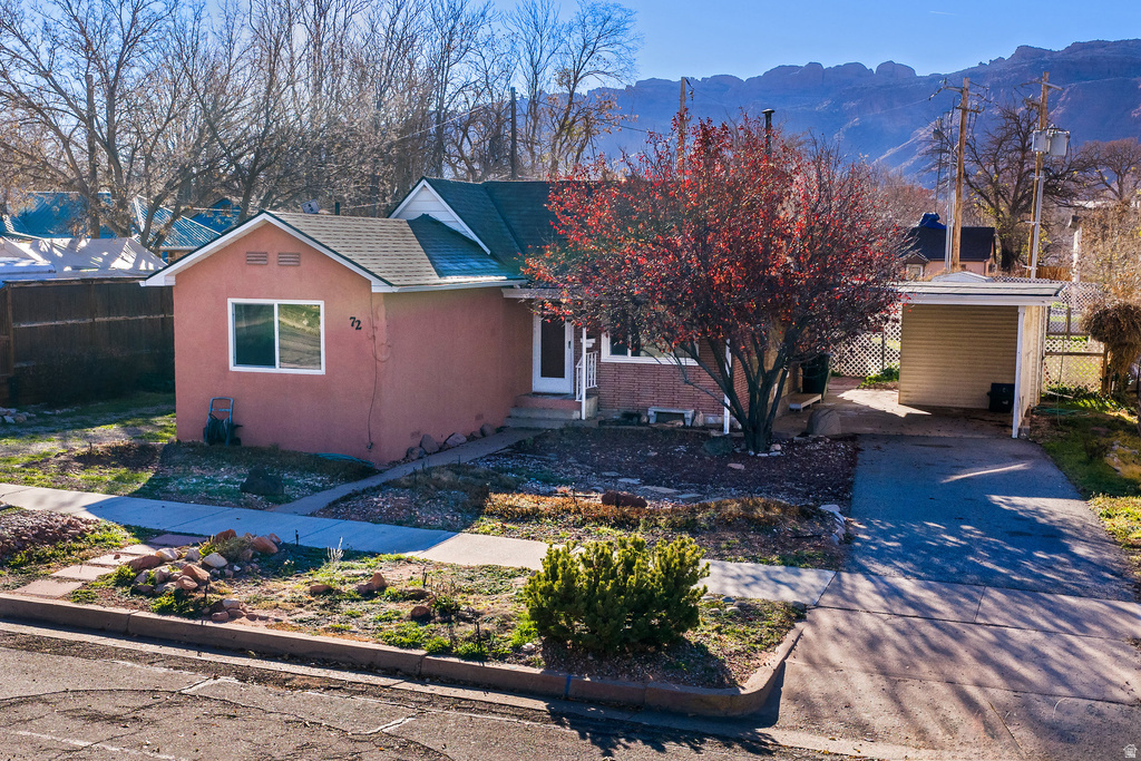 72 E 200 N Moab, UT 84532