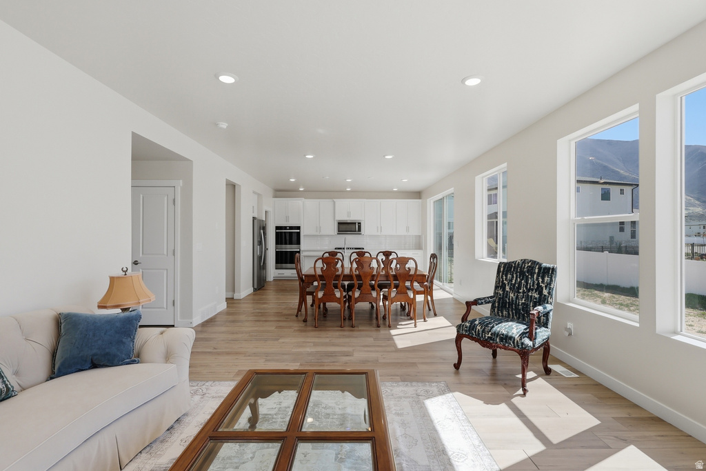 1353 W MAPLETON CT Mapleton, UT 84664